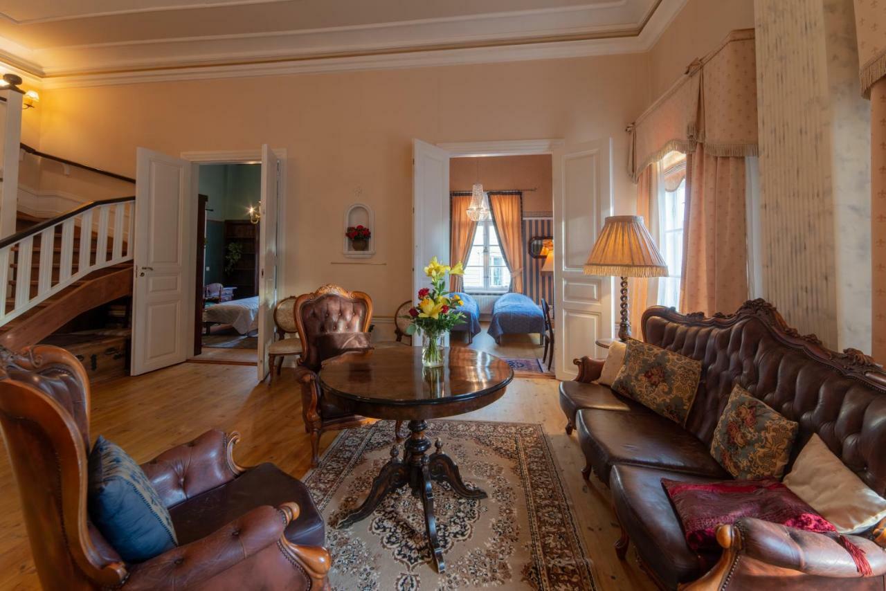 Wanha Kartano Hotel Кокола Екстериор снимка